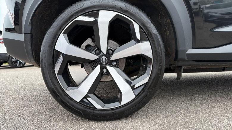 Nissan Juke 1.0 DiG-T 114 Tekna 5dr DCT Petrol Hatchback